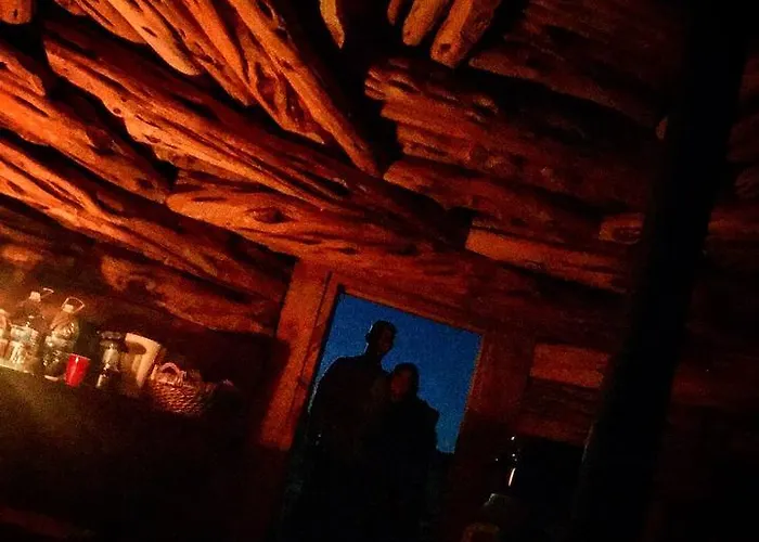 Nocleg ze śniadaniem Shash Dine' Ecoretreat 2*